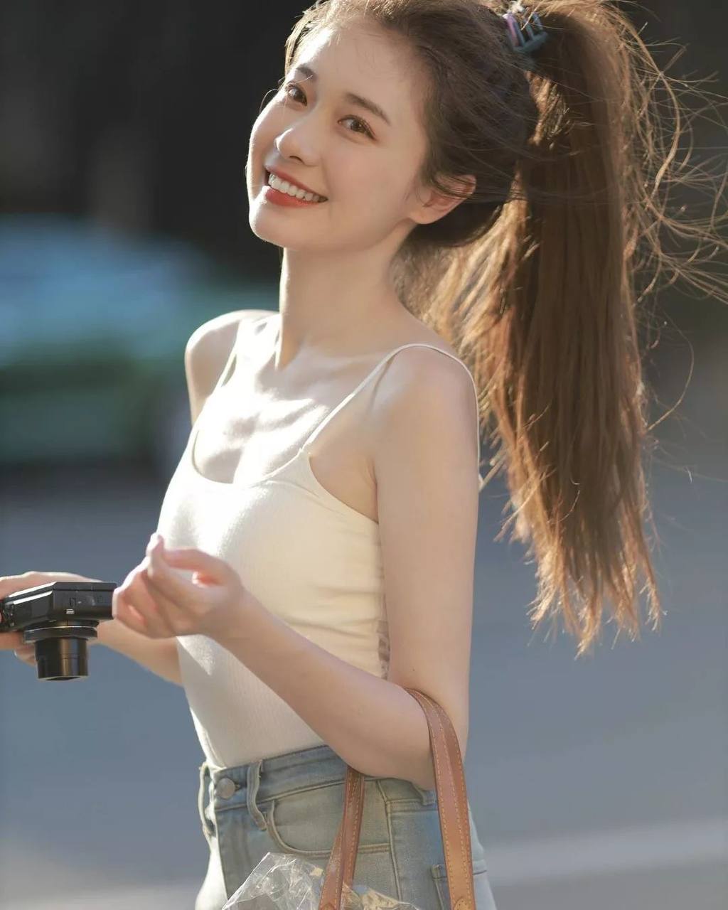 久久精品香蕉綠巨人登場
